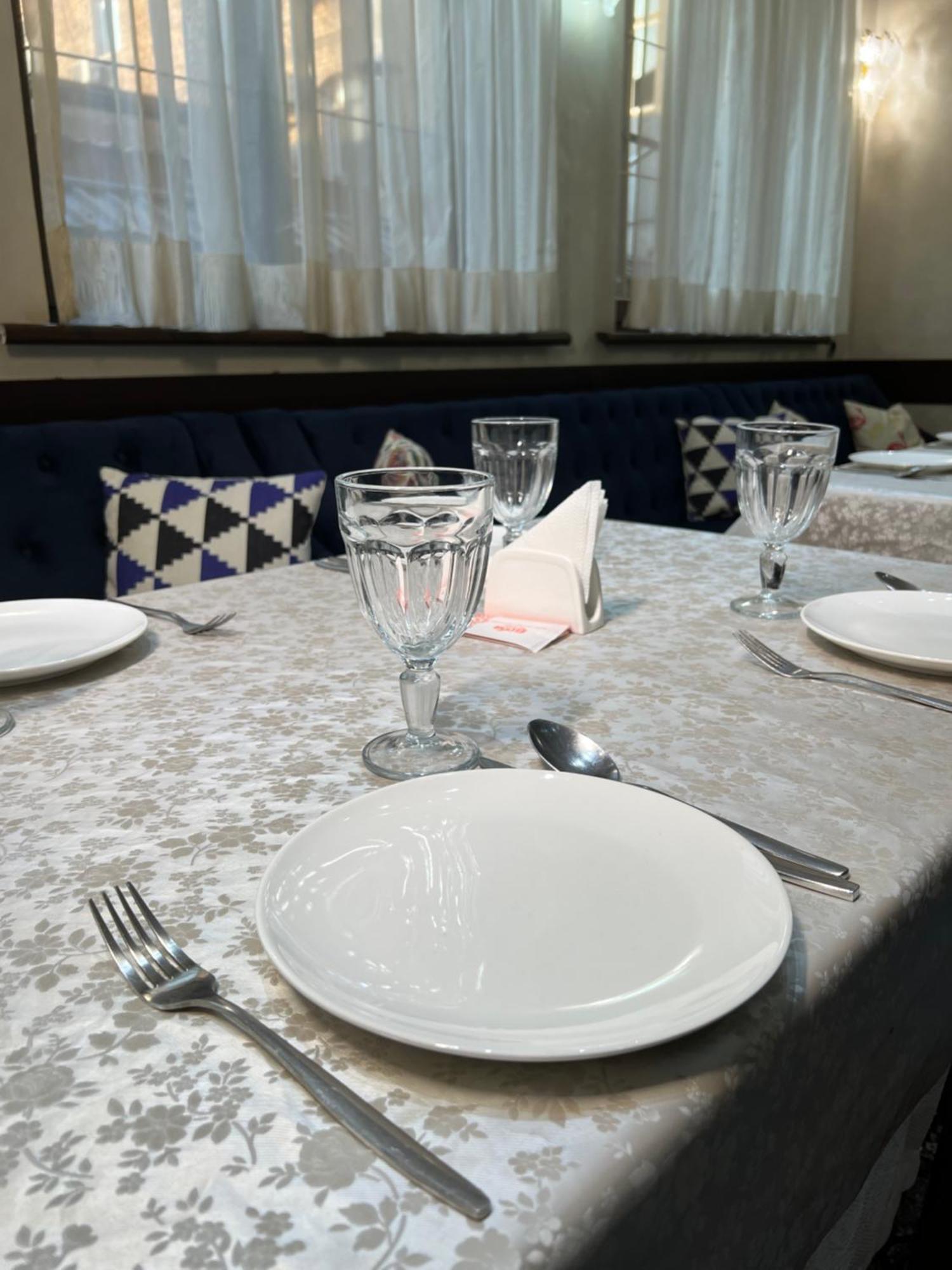 Palace Hotel Tachkent Extérieur photo